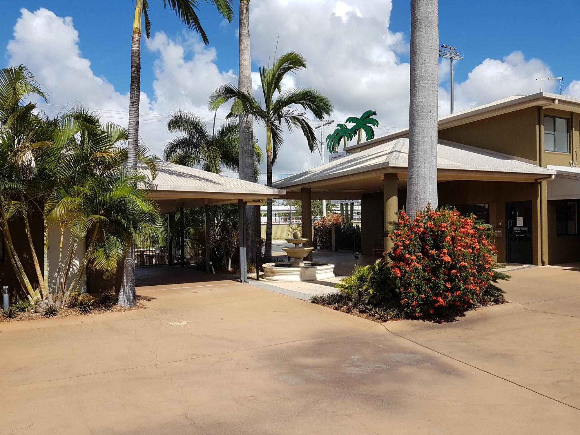 Rockhampton Palms Motor Inn Exterior photo