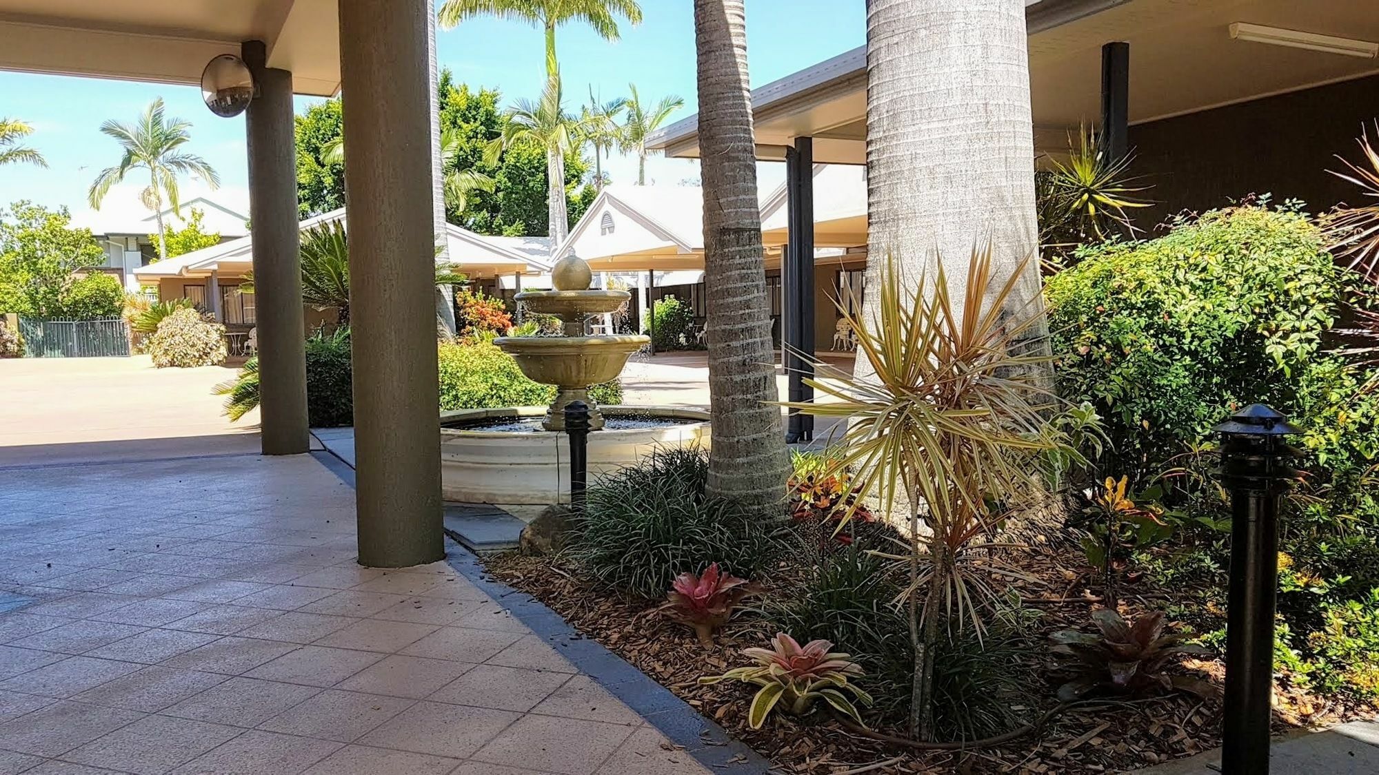 Rockhampton Palms Motor Inn Exterior photo